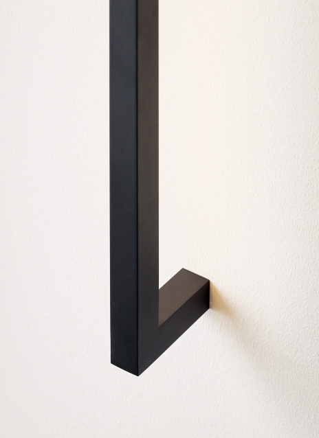 Stagger Large Wall Sconce Alt Image