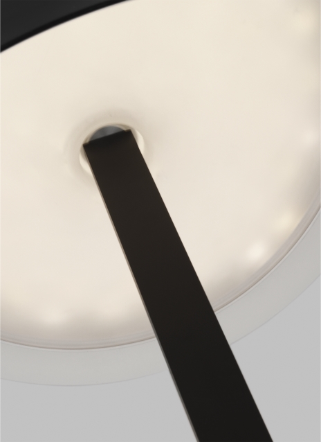 Lucia Outdoor Large Floor Lamp Alt Image