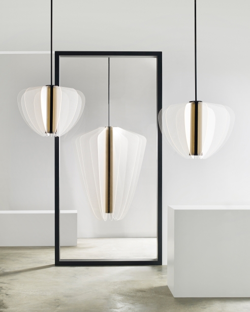 Nyra 28 Chandelier Alt Image