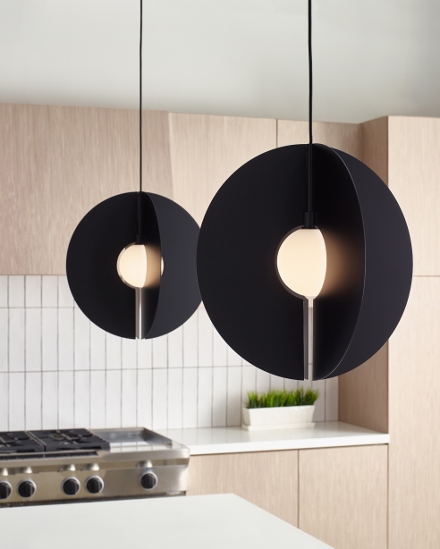 Orbel Round Pendant Alt Image