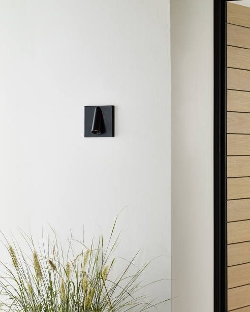 Ponte 5 Outdoor Wall Alt Image