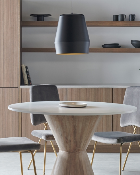 Allea: Black/Gold