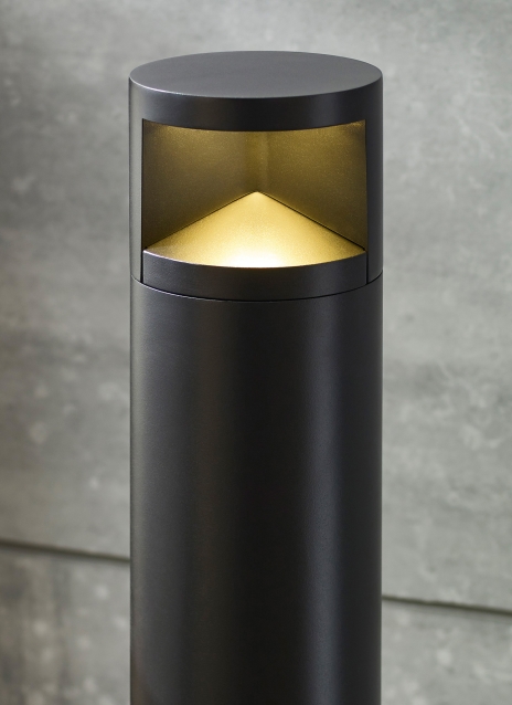 Arkay Three 36 Outdoor Bollard Alt Image