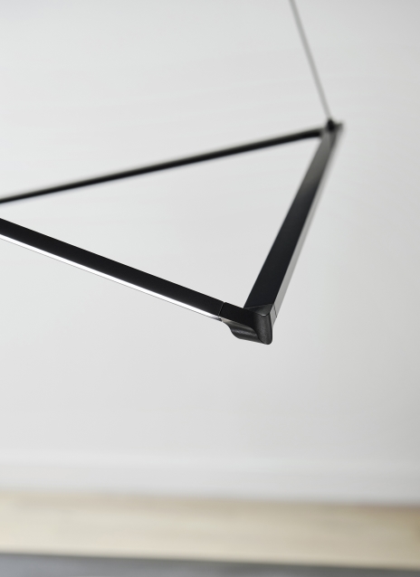 Balto Linear Suspension Alt Image