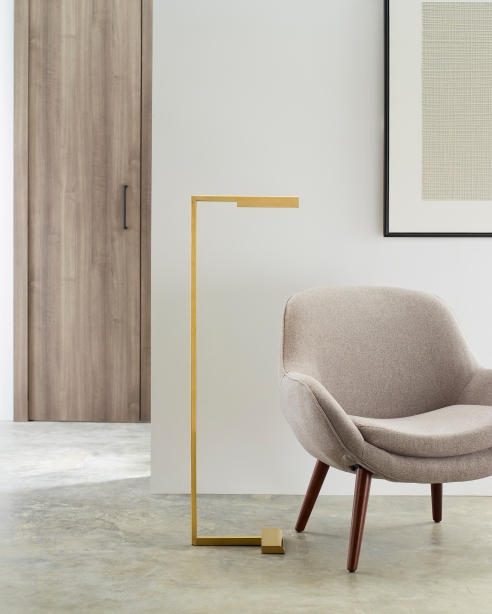 Dessau 46 Floor Lamp Alt Image