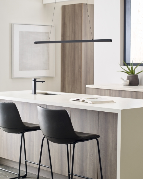Dessau 48 Linear: Nightshade Black