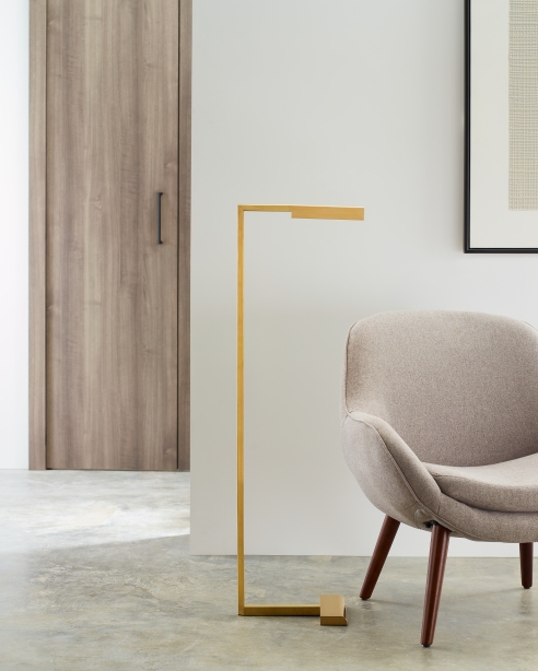 Dessau 46 Floor Lamp Natural Brass