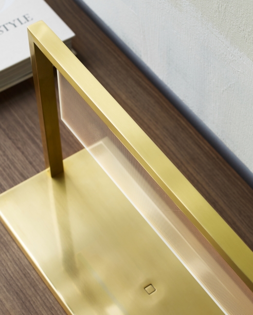 Everett Table Lamp Natural Brass