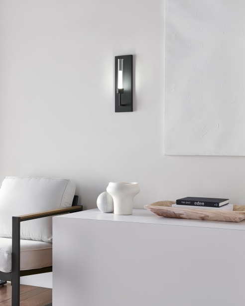 Linger Wall Alt Image