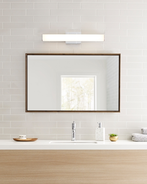 Lynk 24 Bath Alt Image