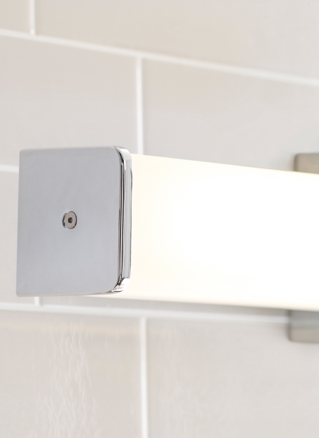 Lynk 24 Bath Alt Image