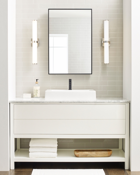 Lynk 24 Bath Alt Image