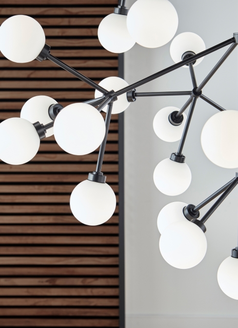 Mara Grande Chandelier Alt Image