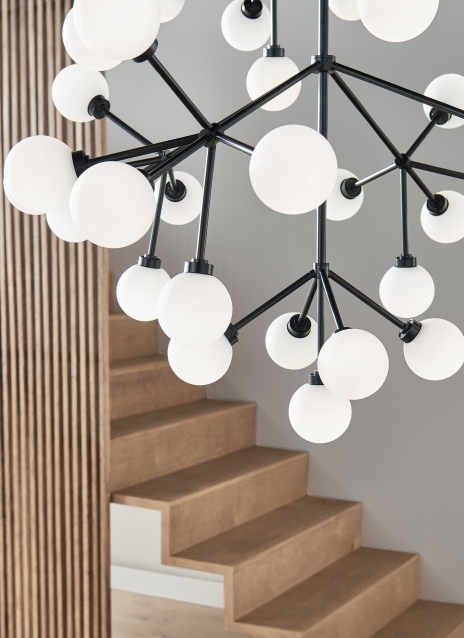 Mara Grande Chandelier Alt Image