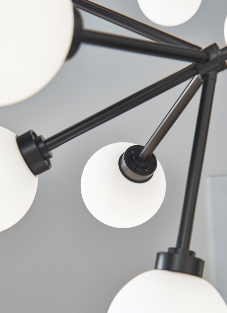 Mara Grande Chandelier Alt Image