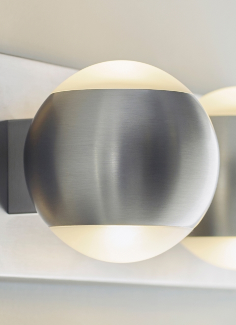Oko 3-Light Bath Alt Image