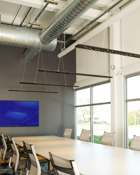 Parallax Linear Suspension Alt Image
