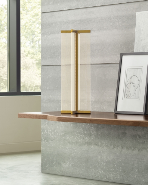 Rohe Table Lamp Natural Brass