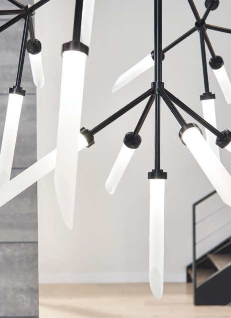 Spur Grande Chandelier Alt Image