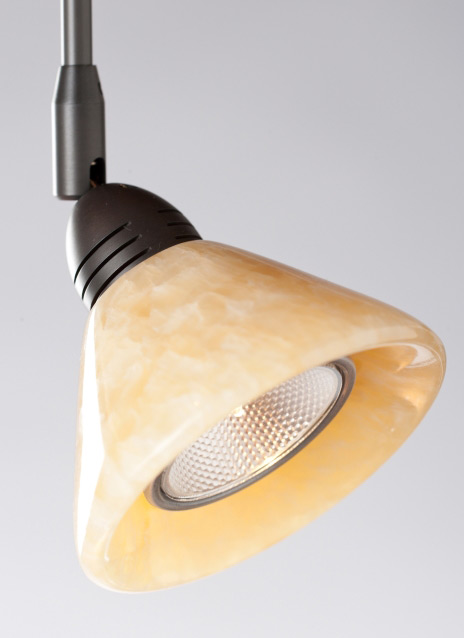 Tilt Head Alt Image