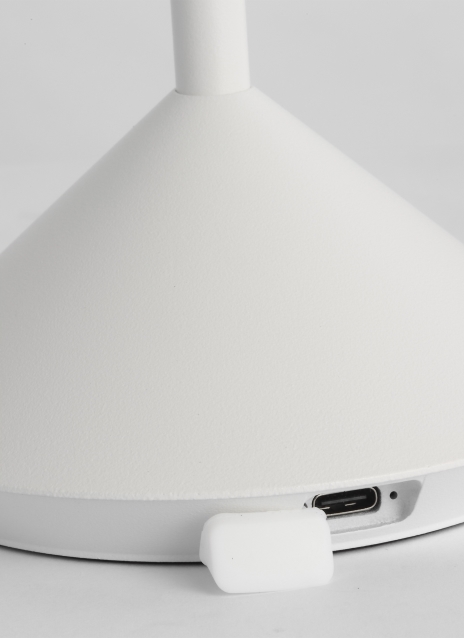 Moneta Accent Rechargeable Table Lamp Alt Image