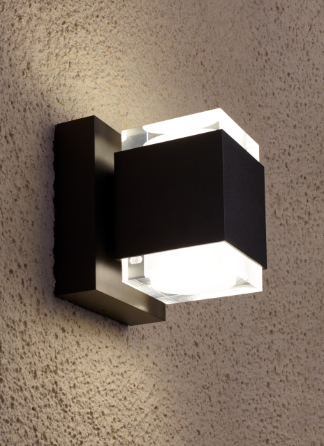 Voto 6 Outdoor Wall Alt Image